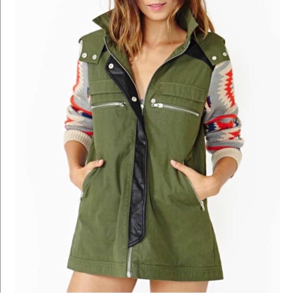 S/M Tribal Anorak In Army Green - Picture 2 of 7